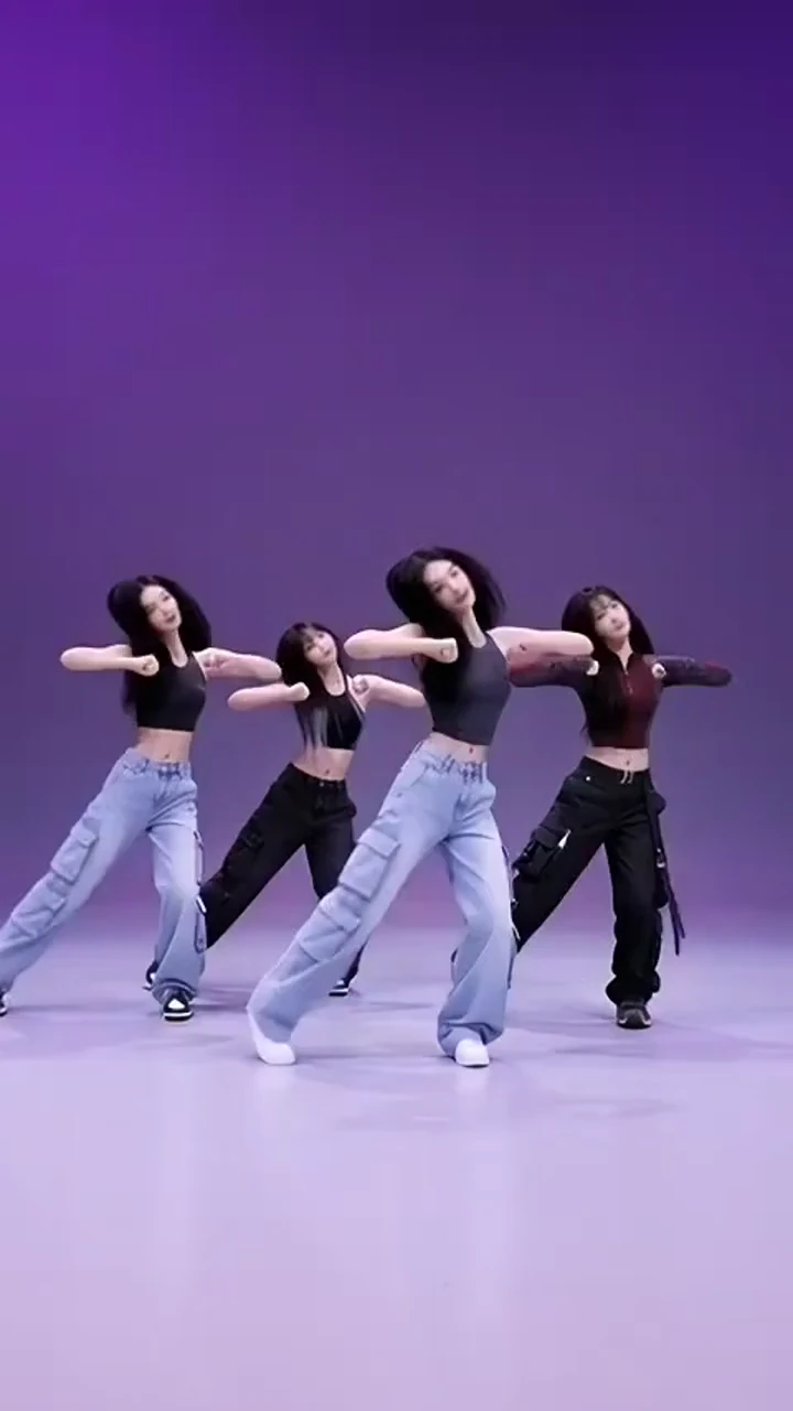 Hearts2Hearts Next Chapter AI Dance